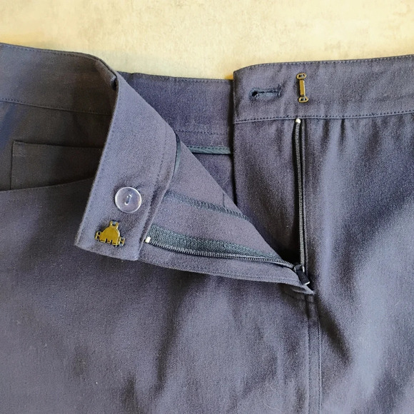 J McLaughlin Nautical Preppy Navy Blue Mini Pencil Skirt Compass Buttons Size 12 - Picture 6 of 12
